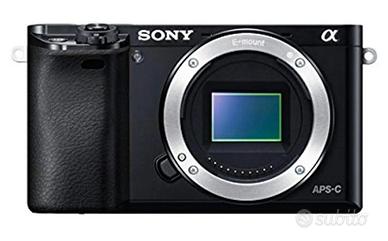 Sony Alpha 6000 con Obbiettivo incluso