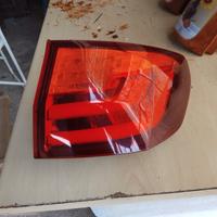 Faro posteriore bmw f11 dx 