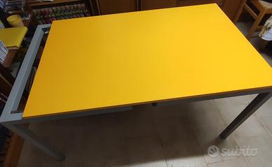 Tavolo di design allungabile
