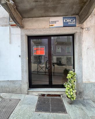Ufficio, negozio, estetica, bar