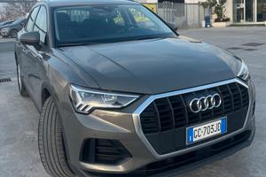 Audi Q3 Business 35 TDI S tronic