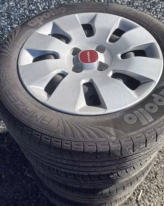 Cerchi e gomme fiat panda 3