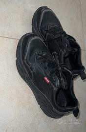 scarpe levis