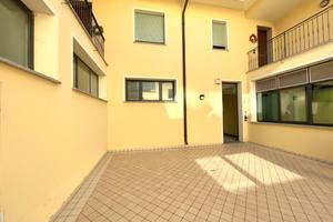 Ufficio al piano terra