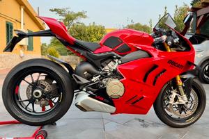 DUCATI PANIGALE V4S (2024)
