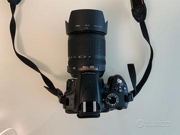 Nikon D3200 + obiettivo 18-105 VR