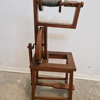 antico attrezzo per gomitolare la lana