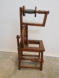 antico attrezzo per gomitolare la lana