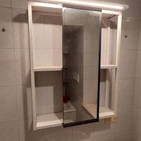 mobile pensile specchio bagno