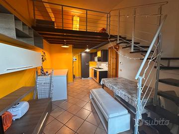 Serramazzoni bilocale con balcone e piscina