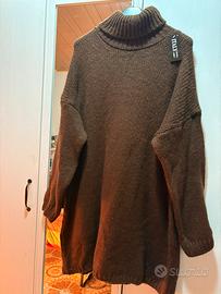 Vestito in maglia collo alto – taglia unica –