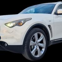 Infiniti FX30D PREMIUM