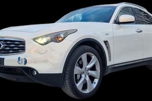 Infiniti FX30D PREMIUM