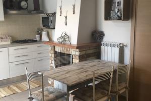 Villetta caposchiera con giardino