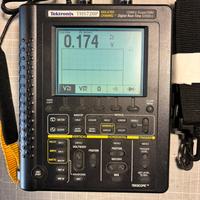 Oscilloscopio palmare TEKTRONIX THS 720P