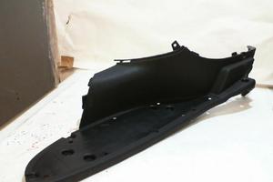 PEDANA PIANALE SX SCARABEO APRILIA AP8158926