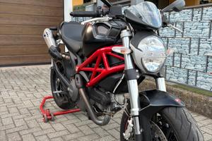 Ducati Monster 796 ABS-7000 km-Termignoni titanio