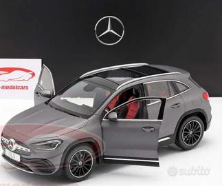 Modellino Mercedes GLA