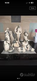 Presepe moderno completo in resina - 9 pz