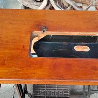 tavola cucitrice d'epoca Singer 