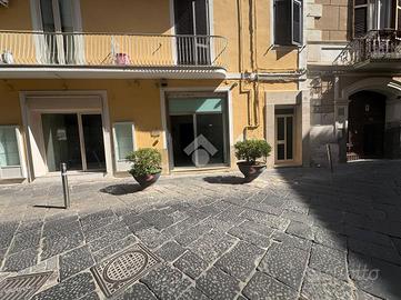 NEGOZIO A AVERSA