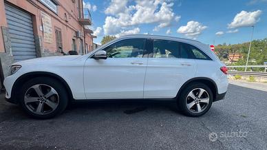 MERCEDES GLC 220D