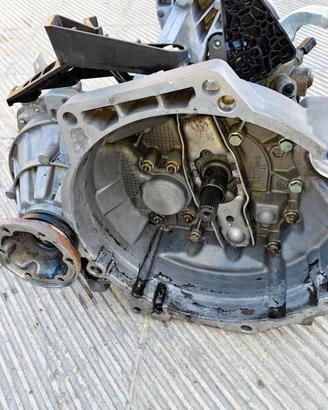 Cambio golf 6. E golf 5  TDI   5 MARCE