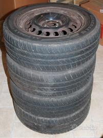 Cerchi in ferro 15" 6Jx15 H2 ET49 con pneumatici