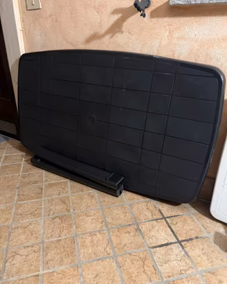 Tavolo da esterno in plastica