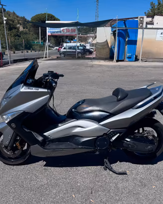 Tmax 500 2011