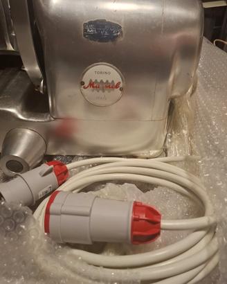 Affettatrice professionale lama 30 cm da salumeria
