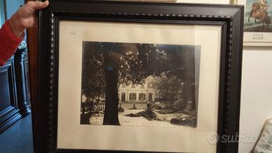Quadro con foto anni  30/40 della Villa Augusta TO