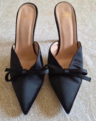 Sabot nere in raso con fiocchetto