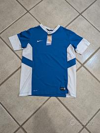 Maglia Nike Dri-Fit blu e bianca sportiva