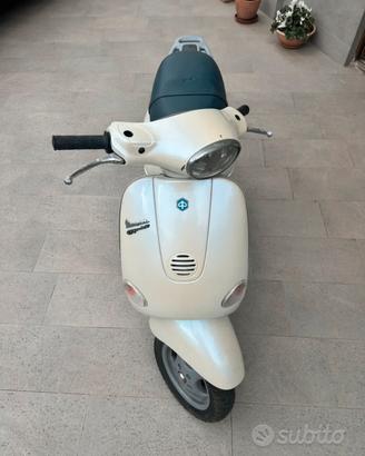 VESPA PIAGGIO ET4 150