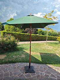 ombrellone pieghevole verde e base