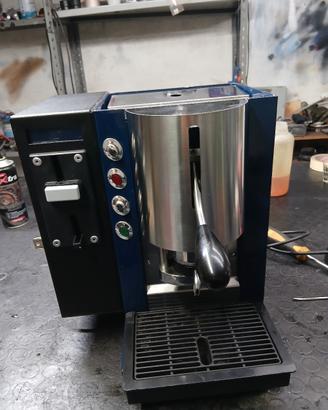 macchina caffe con gettoniera 