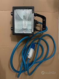 FARETTO ALOGENO DA CANTIERE ILESA CON PRESA TRIPOL