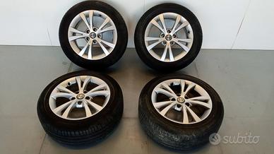 KIT 4 CERCHI IN LEGA ALFA ROMEO GIULIETTA 2010>201