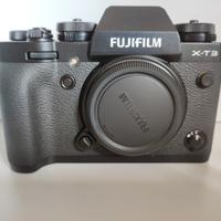 Fujifilm XT3 con due obiettivi (23mm f1.4+90mm f2)