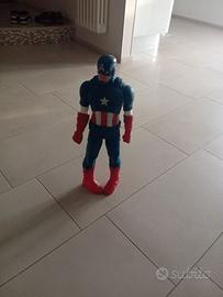 statua giocattolo capitan american