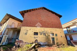 RUSTICO A GASSINO TORINESE