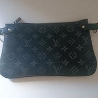 Pochette Louis Vuitton 