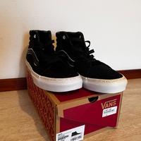 Scarpe Vans Sk8-Hi nere taglia 36,5 nuove