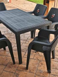 Tavolo Rattan Bianco o Nero Sedie a Parte 