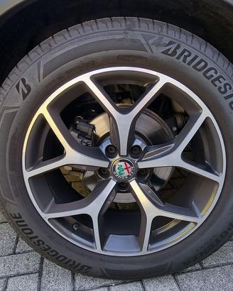 gomme bridgestone potenza sport 235/55/19 105y