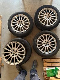 Cerchi con gomme alfa romeo 147
