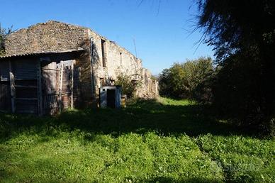 Rustico / Casale di 200 m² a Bevagna