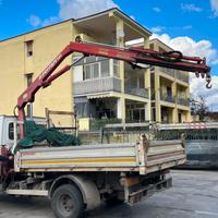 Iveco daily 35 con cassone ribaltabile e gru