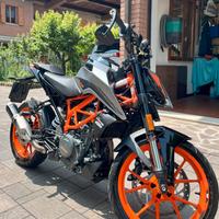 KTM Duke 390 2021